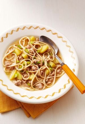Zuppa di maiale e spaghetti di miso 1900Cucina