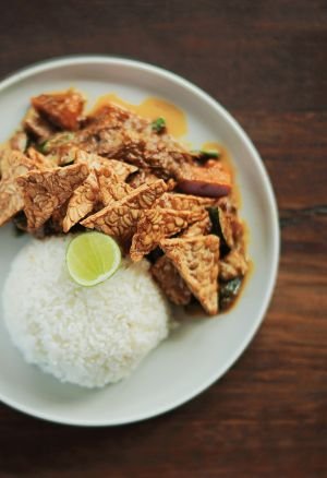 curry rosso thai con tofu