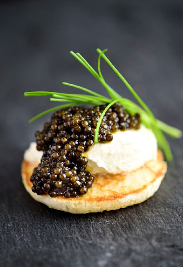 blinis con caviale e panna acida 1900cucina