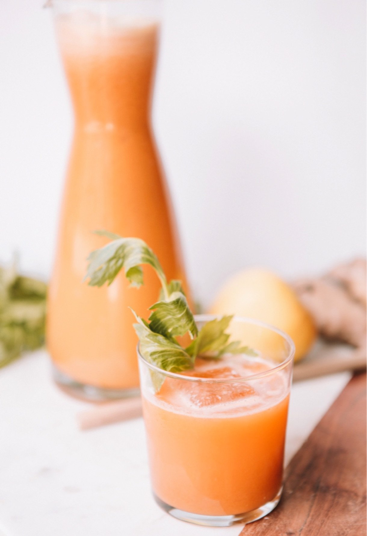 Ricetta succo energizzante di arancia, carota, mela e zenzero | 1900Cucina